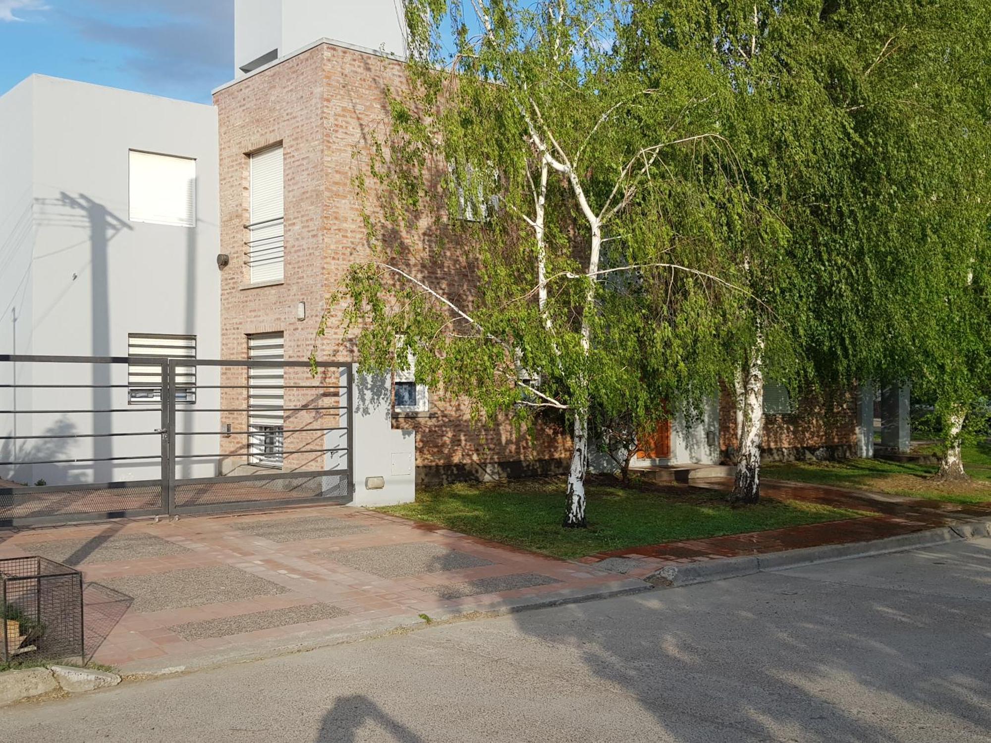 Departamentos Alsina 1 Apartment เวียดมา ภายนอก รูปภาพ